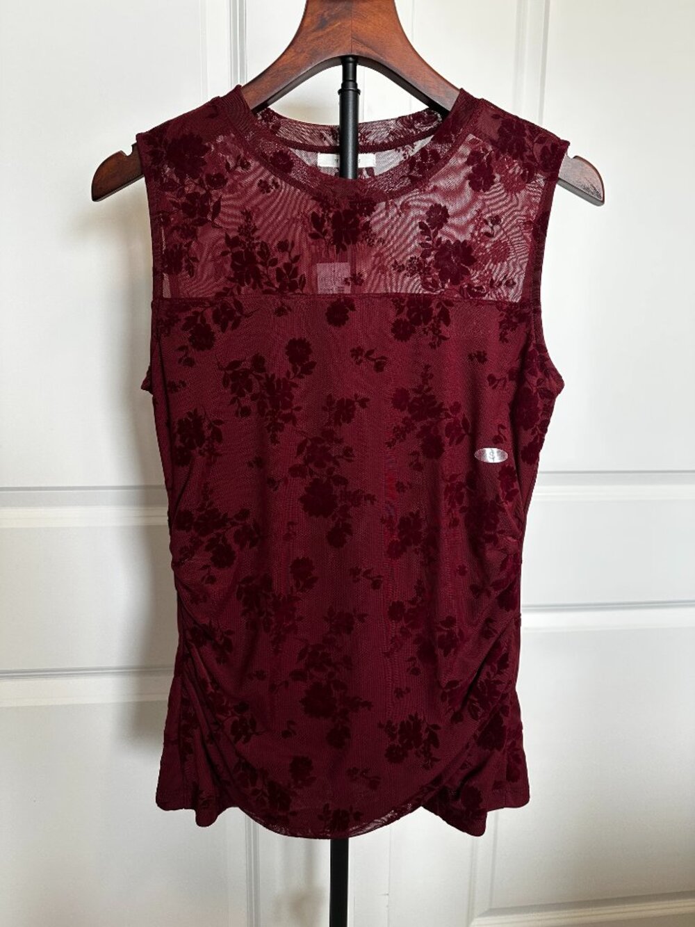 Maurices Burgundy Floral Mesh Sleeveless Blouse Size Small NWT